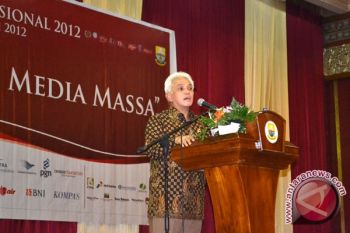 Hatta: Pemerintah Akan Bangun "High Way Sumatera"