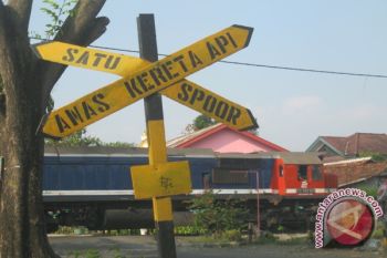 Semestinya Jalur KA Terpisah dan Jalan Segera Dipisahkan 