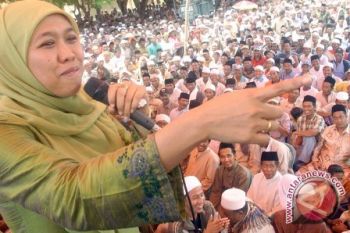 Khofifah: "Jangan Mau Kalah Dengan Televisi"