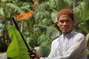 Afdal Ubah Sampah Plastik Jadi BBM