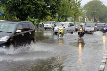 Pemkot Targetkan Pengerjaan Drainase Selesai Akhir November