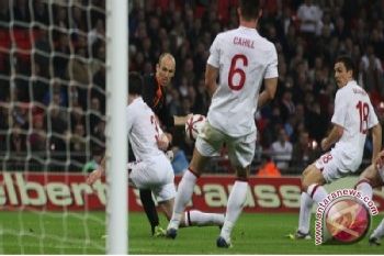 Robben Ajar FA Segera Tetapkan Pelatih