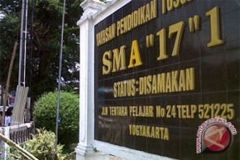 Siswa gelar aksi simpatik SMA/SMP 17 