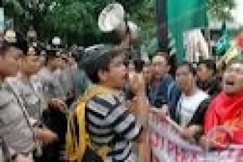 Aliansi Buruh Yogyakarta tolak kenaikan harga BBM