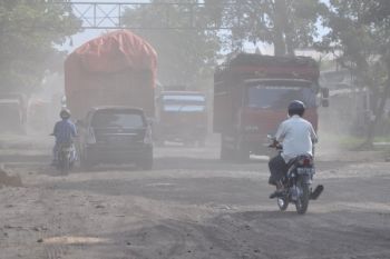 Dinilai Abai dalam Bekerja, Tokoh Sutera Datangi Kontraktor Jalinsum Painan-Kambang