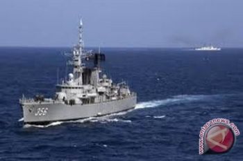 TNI-AL kerahkan kapal perang cegah penimbunan BBM