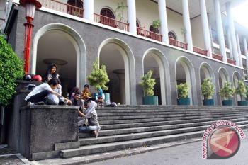 Mahasiswa UGM kembangkan es krim herbal