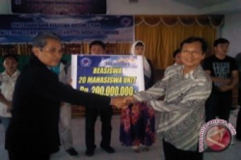 Bank Mandiri salurkan beasiswa mahasiswa wirausaha UKIT  