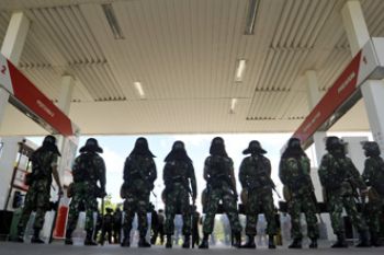 TNI AMANKAN SPBU