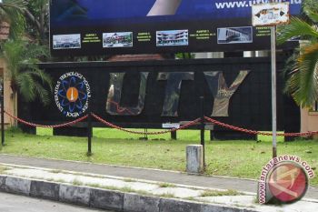 ESA UTY bagikan 2.000 buku inspiratif