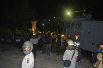 Bentrok Mahasiswa