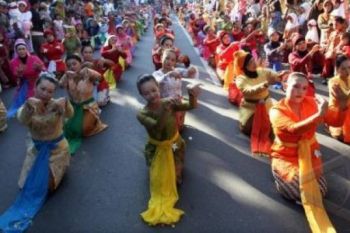 TARI HARI KARTINI