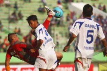 PERSIKU TUNDUKKAN PERSIS