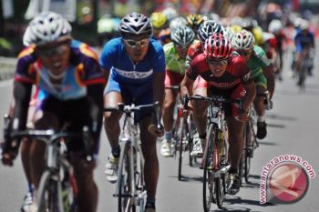 Pebalap Jepang menangi etape pertama TDEJ 2014