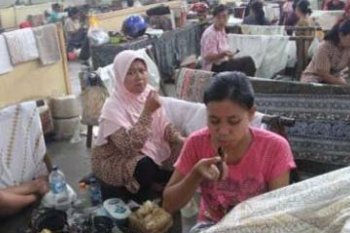EKSPOR BATIK