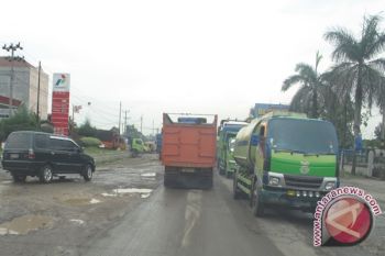 Mulai H-4, Truk Dilarang Lewat Jalinsum