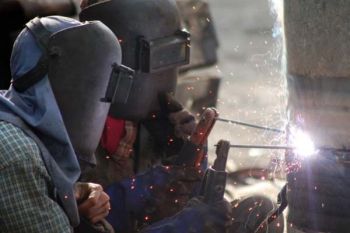 Penghargaan kompetisi nasional pengelasan diraih mahasiswa asal Bengkalis