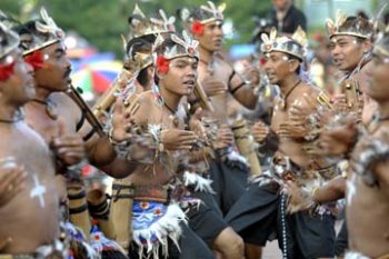PARADE KESENIAN GIANYAR