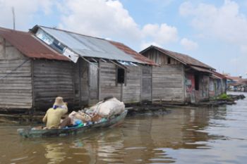 PEMULUNG SUNGAI