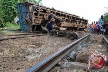 Kereta Barang Tabrakan Lukai Tujuh Orang Di Missouri