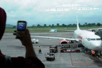 PREDIKSI PENUMPANG BANDARA