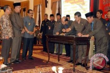 Kepala Daerah se-Sulteng Teken Pakta Integritas 