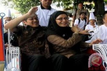 Istri Anas jalani pemeriksaan di KPK