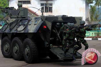 Panglima TNI terima 24 Panser Anoa