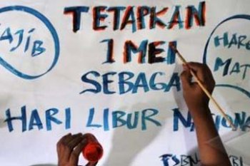 TUNTUTAN HARI BURUH