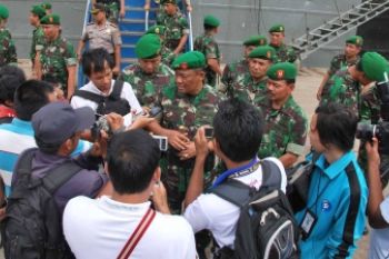 Diwawancarai wartawan