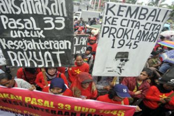 HARI BURUH