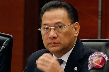 BI: tidak perlu panik rupiah sentuh  Rp12.000