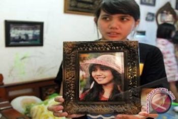 Ismiyati reporter Trans TV kali pertama naik pesawat