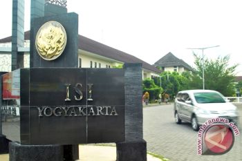 Mahasiswa asing pameran karya seni ISI   Yogyakarta 