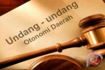 Kuasa lebih "raja kecil" otonomi daerah