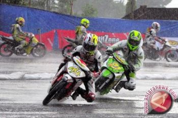  Kejuaraan grasstrack sambut pergantian tahun di Sleman 