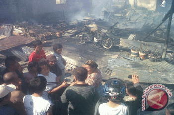 Tiga Rumah Di Palu Ludes Terbakar