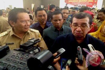 Mensos: Tutup Saja Kemensos Kalau Bansos Dihentikan 