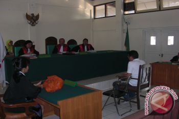 Pengadilan Palembang vonis ringan bandar narkoba 