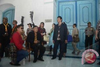 Kerabat Keraton Surakarta  belum temu sepakat kerukunan  