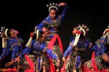 FESTIVAL TARI TRADISIONAL