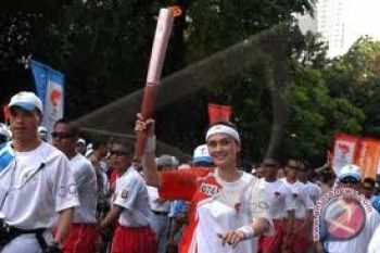Empat orang Indonesia bawa obor Olimpiade 2012