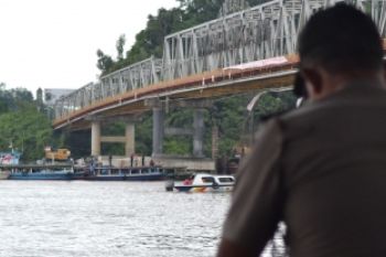 Blokir Sungai Mahakam
