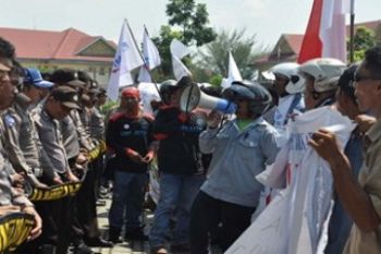 Demo Hari Buruh di Karimun/Rusdianto