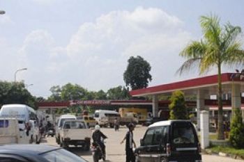 Antrean Panjang Terjadi di Sejumlah SPBU Batam