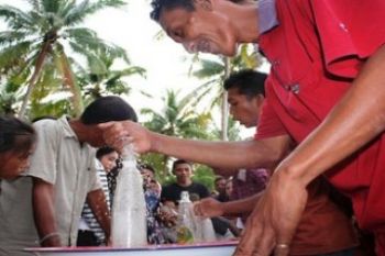Permainan Rakyat Natuna/Evy R. Syamsir