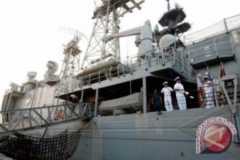 Kapal Perang Kelas Makassar TNI AL Ditawarkan Ke Dunia