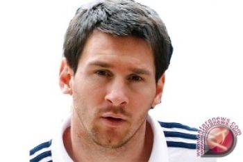 Messi Iri Dengan Maradona