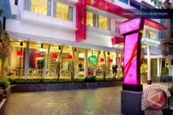 Aston terima penghargaan Certificate of Excellence 2012