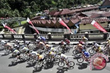 Pebalap Jepang Juarai Etape 1 Tour De Singkarak